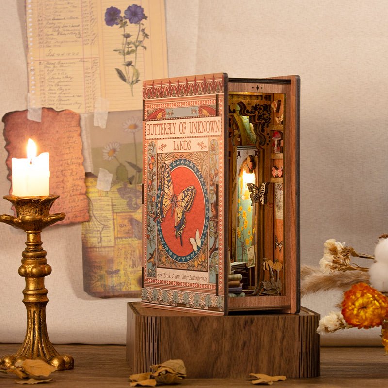 Book Nook Butterfly of the Unknow Lands