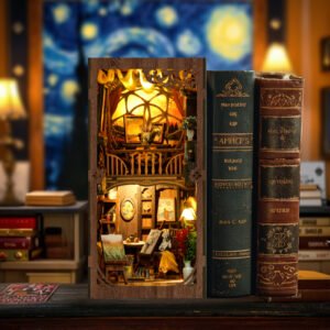 Book Nook | A World Within The Frame